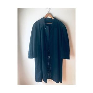 Men’s Vintage NWOT  Classic Burberry Trench Coat